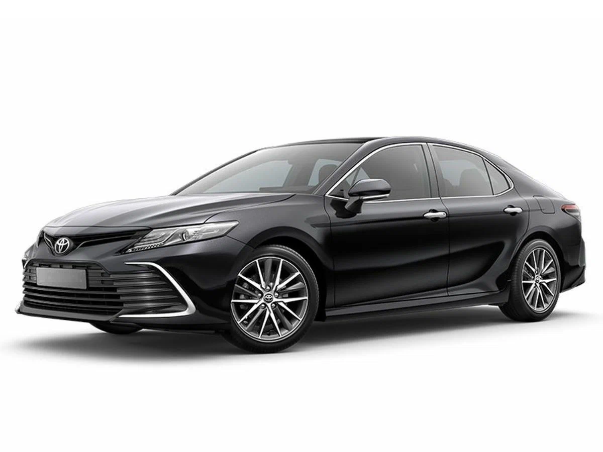 Toyota Camry - основное изображение