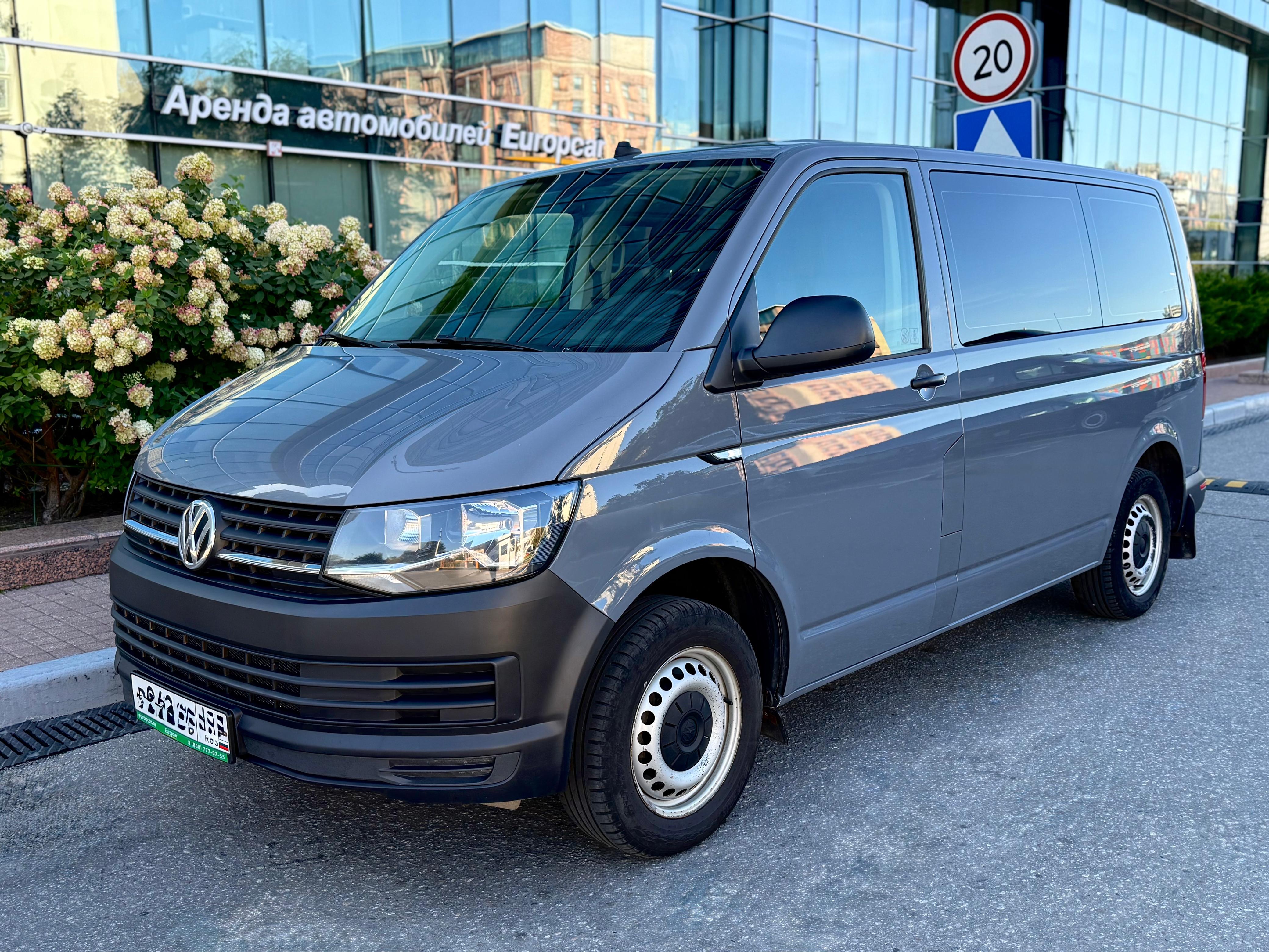 Volkswagen Caravelle, изображение 1